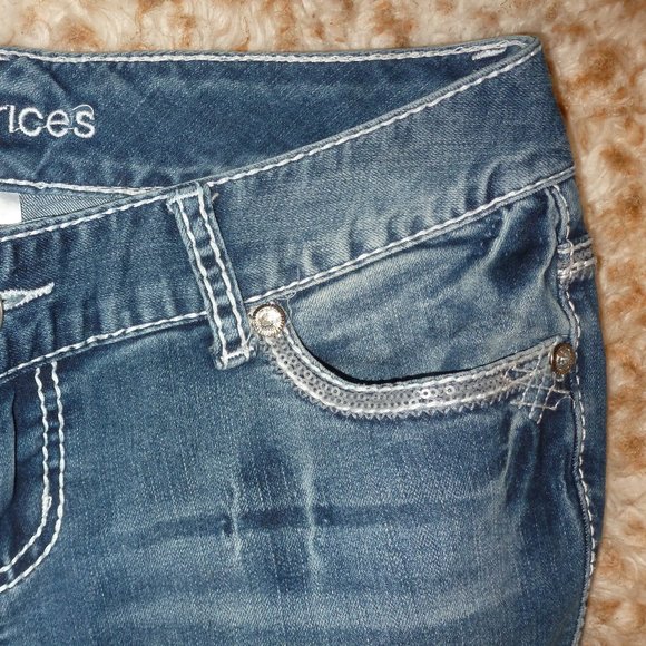 Maurices Washed Straight Leg Stretchy Hugging Jeans reg 4 - Picture 8 of 12